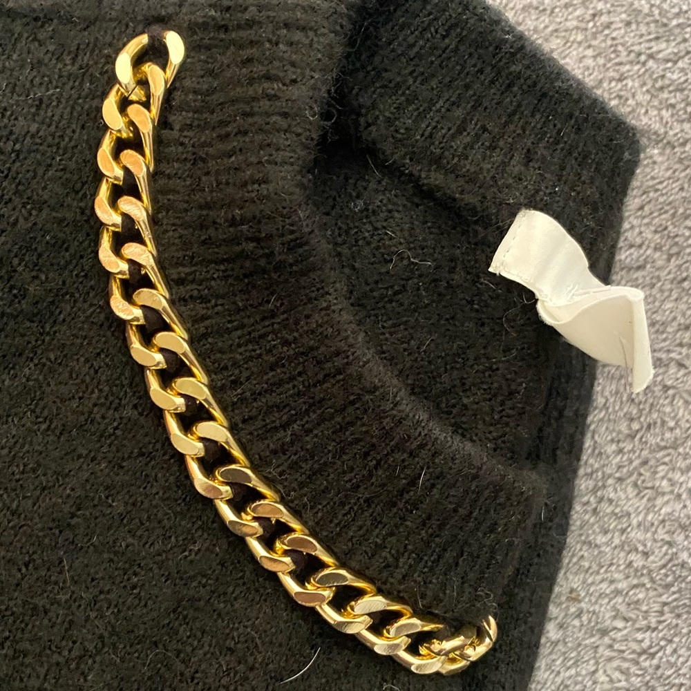 Never worn!!